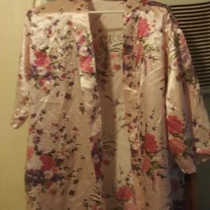 🐦Pretty Sexy Floral Silk evening robe, Size Med